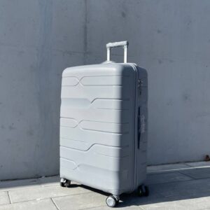 Чемодан Bizon Н02 серый, средний (М)