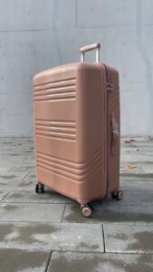 Чемодан Bizon H08 пудровый, большой (L) compact